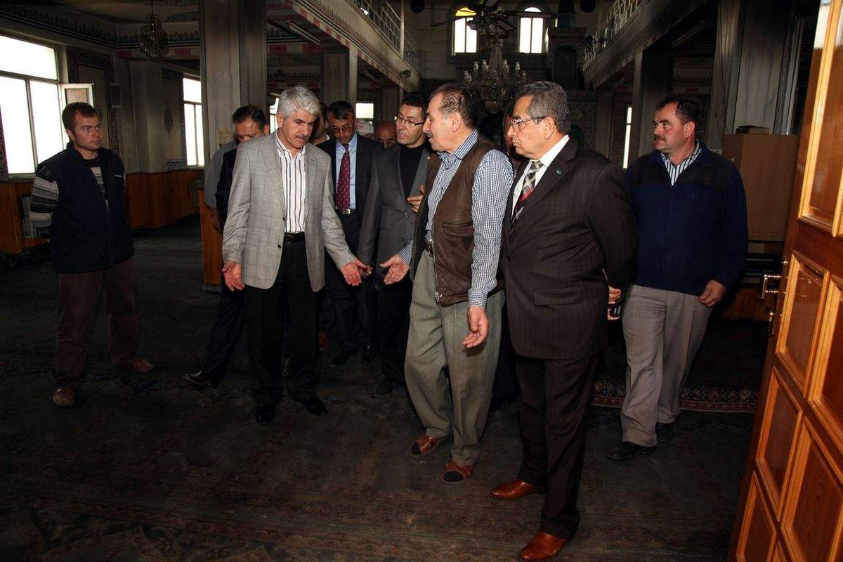 Erenköy Yunus Emre Camii\'ne İlk Destek Odunpazarı\'ndan