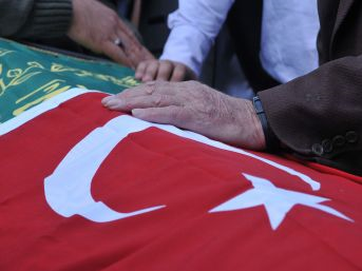 Konteynerde Ölü Bulunan 4 İşçi İçin İnşaat Önünde Protesto