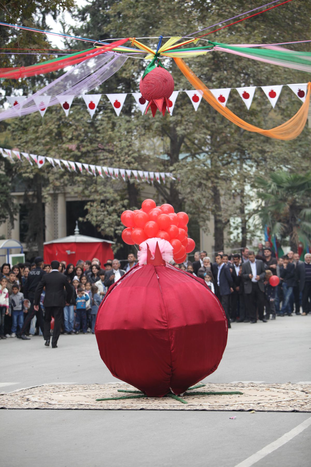 Nar Bayramı Azerbaycan\'da Coşkuyla Kutlandı
