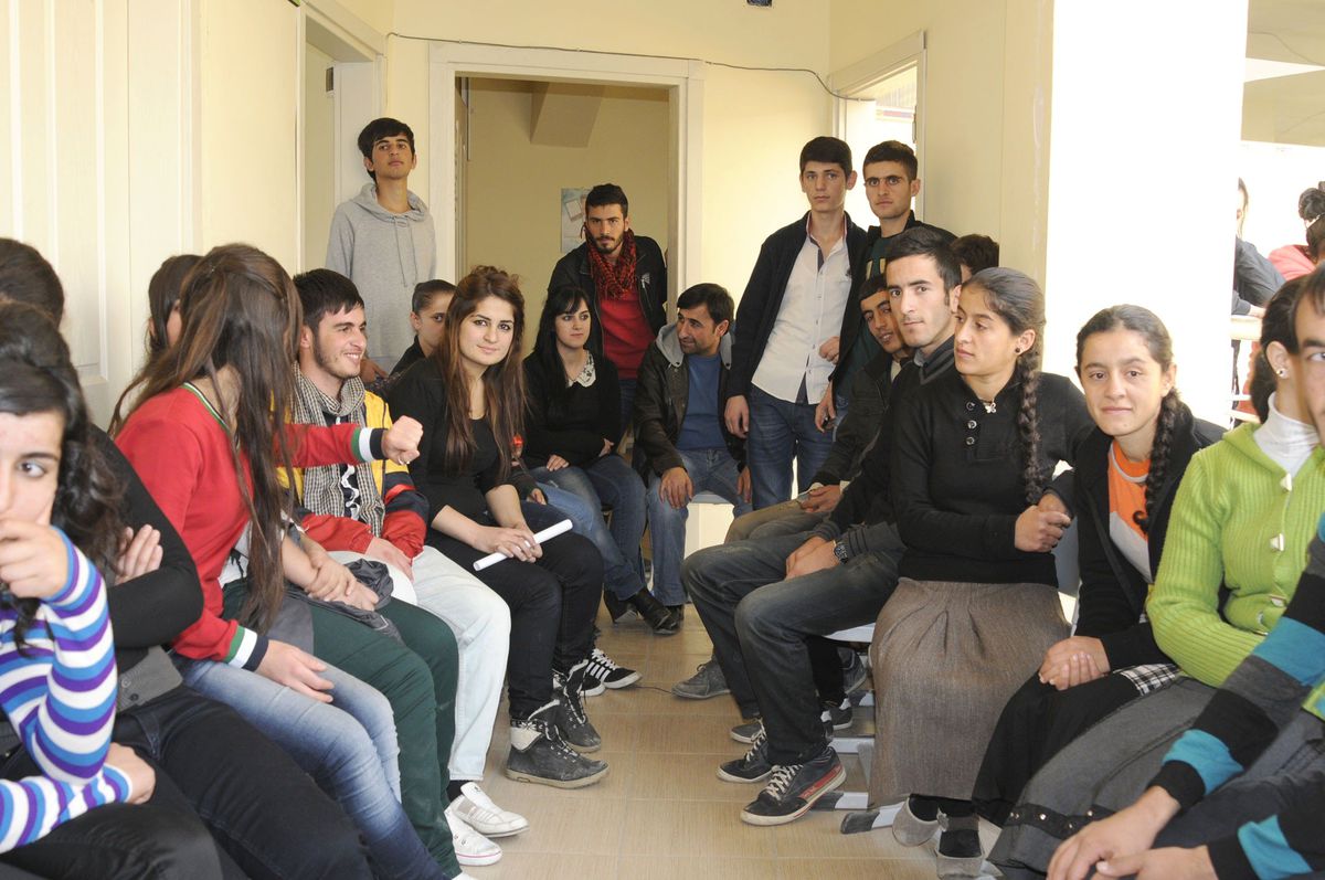 Öğrencilerden Açlık Grevlerine Destek