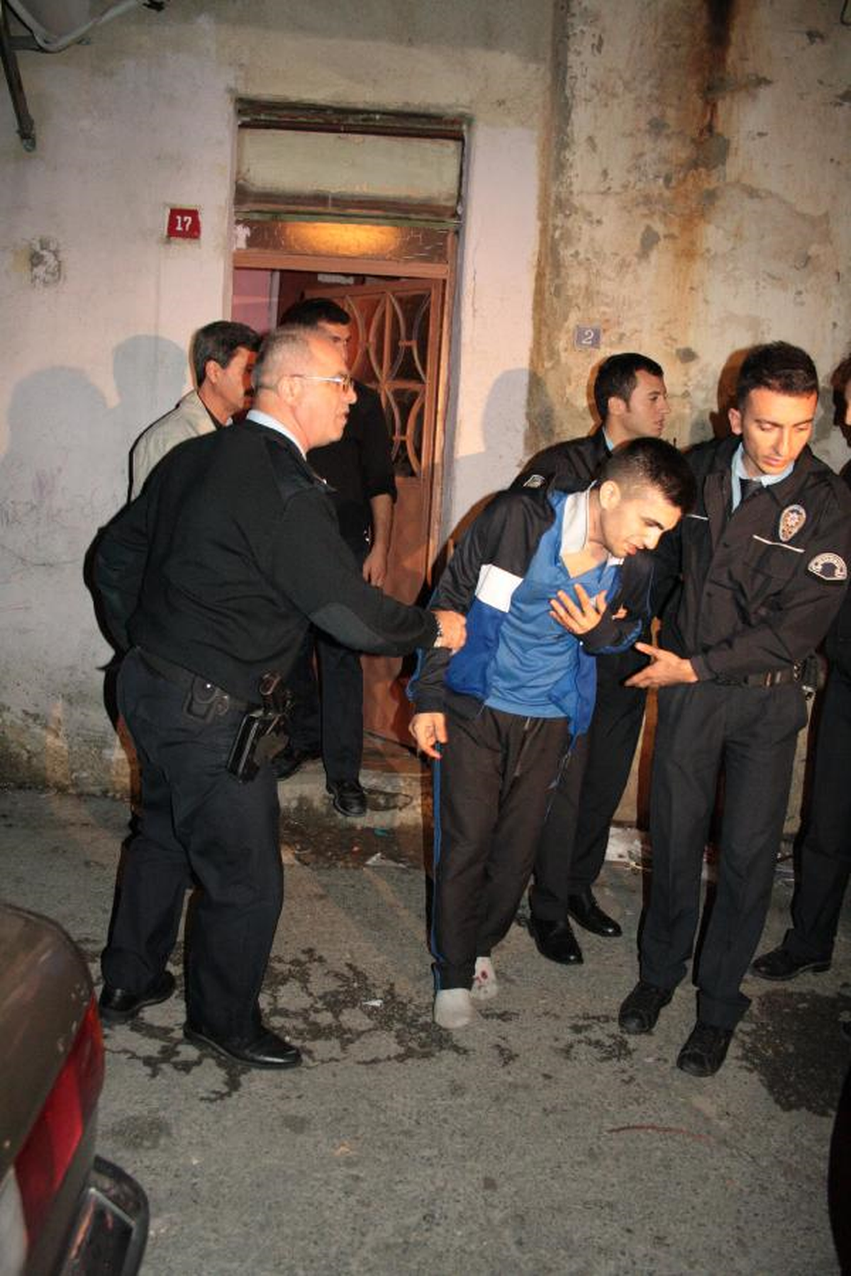 Önce Kendini Bıçakladı Sonra Hastaneye Götürün Diye Yalvardı