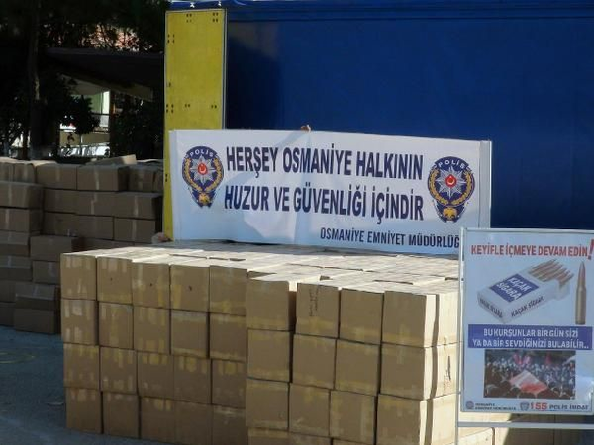 Osmaniye\'de 4 Milyon Liralık 609 Bin Paket Kaçak Sigara Ele Geçirildi