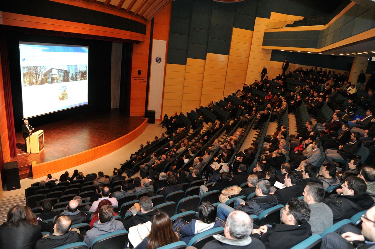 Sakarya Üniversitesi\'nde Etkinlikler Hız Kesmiyor