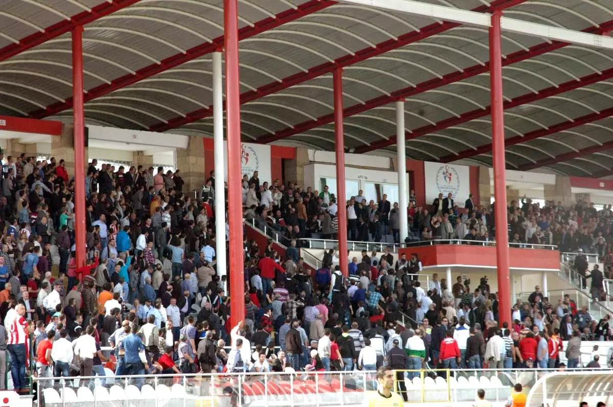 Yeşil Sahalar Yine Karıştı