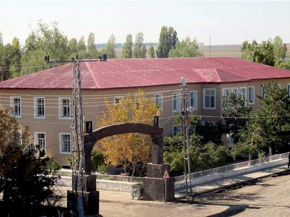 Arpaçay Hükümet Konağı Yenilendi