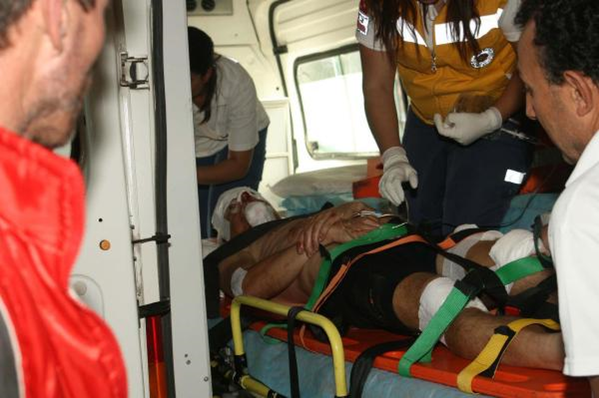 Bisikletine Otomobil Çarpan İngiliz Turist Ağır Yaralandı