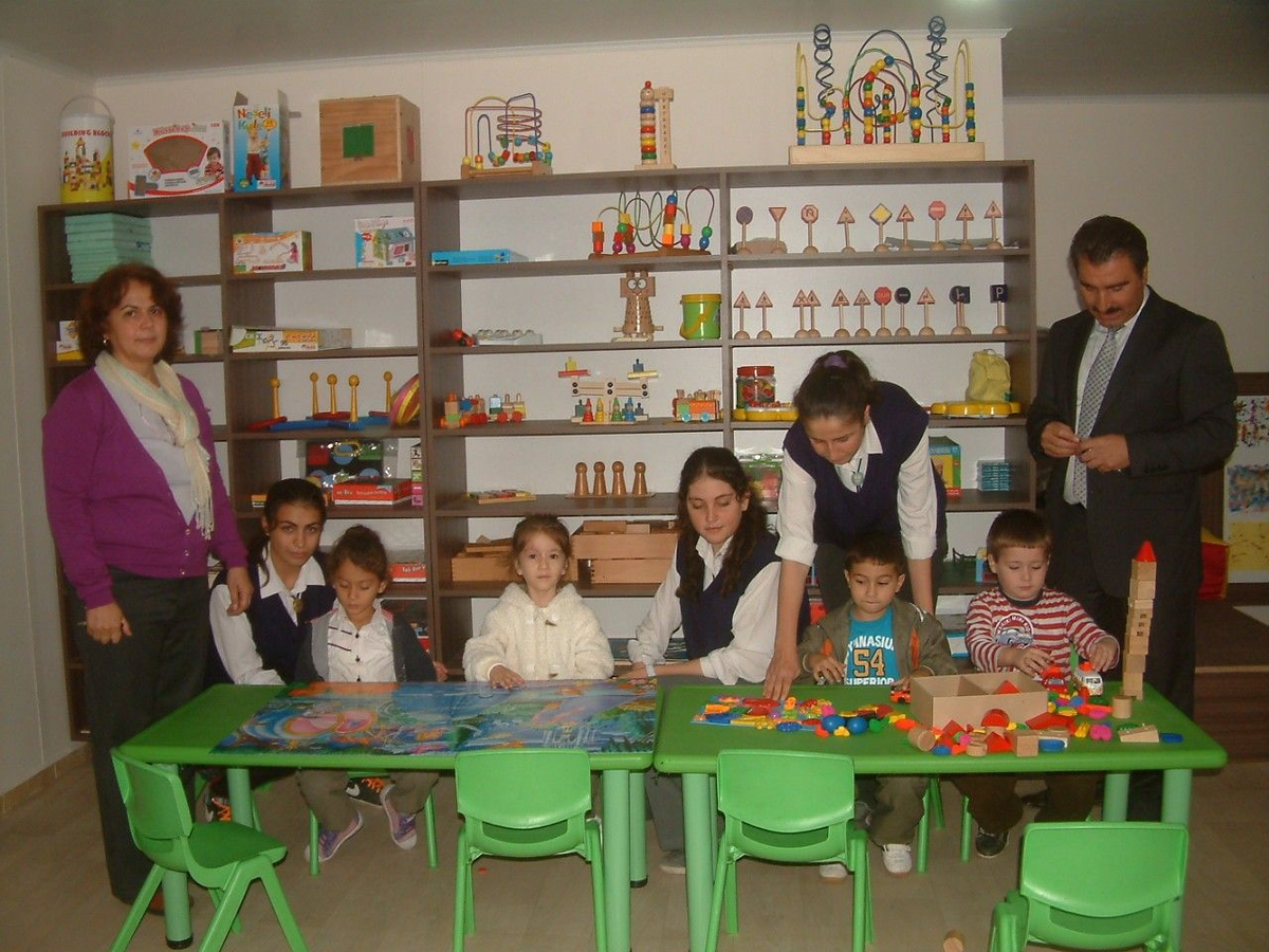 Burhaniye Oyuncak Kütüphanesi