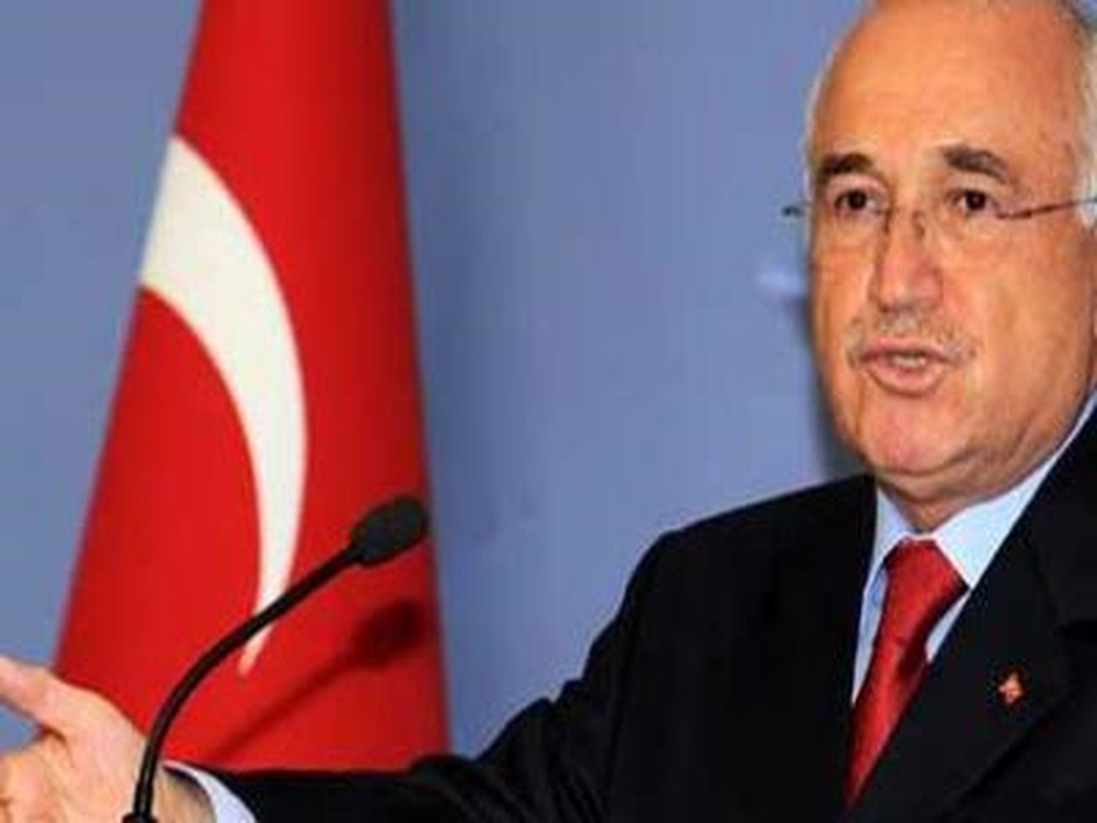 Cemil Çiçek: "Türkler, Arap Harflerini Şiirsel İstiflerle Ölümsüzleştirmiştir"