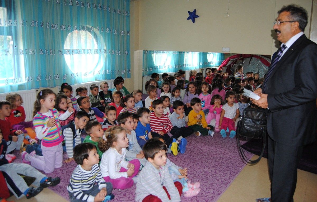 Çocuk Evinde Kızılay Semineri