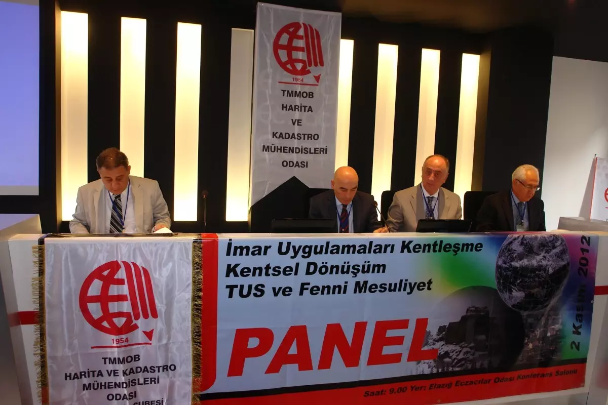 Elazığ\'da \'Kentsel Dönüşüm\' Paneli