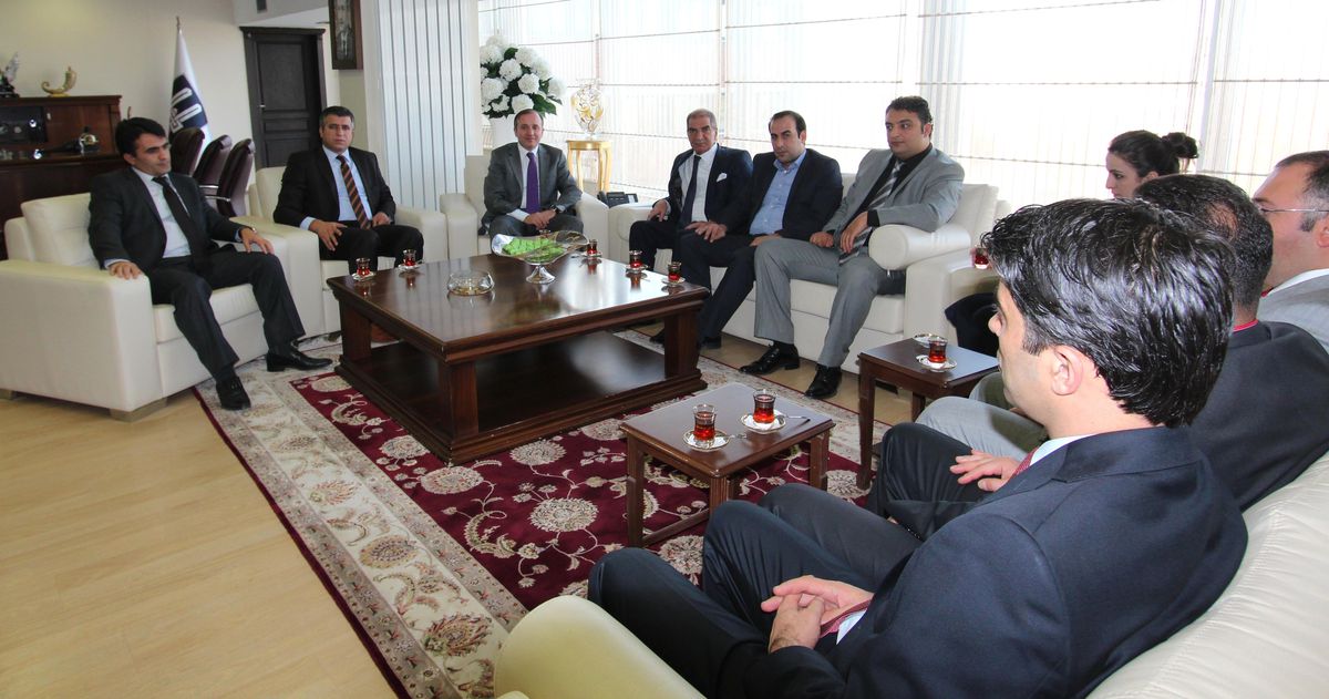 Erzurum Barosu Başkanı Terzioğlu, Büyükşehir Belediyesi\'ndeydi…