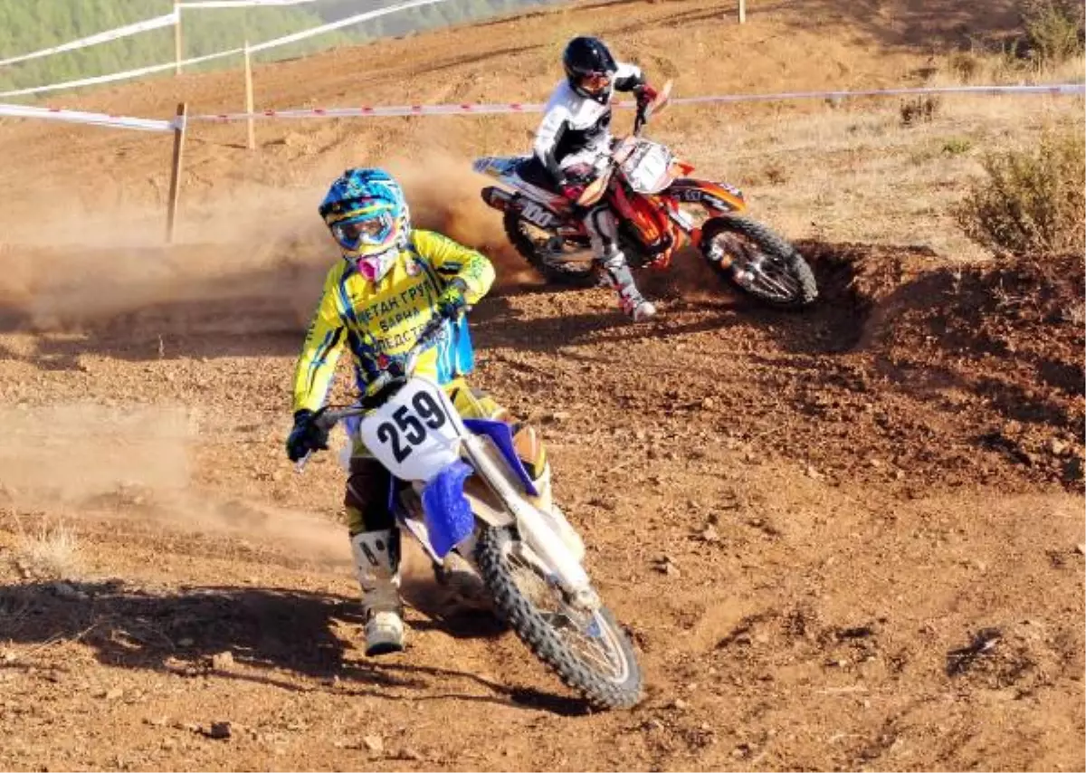 Fethiye\'de Motokros Yarışları Sona Erdi