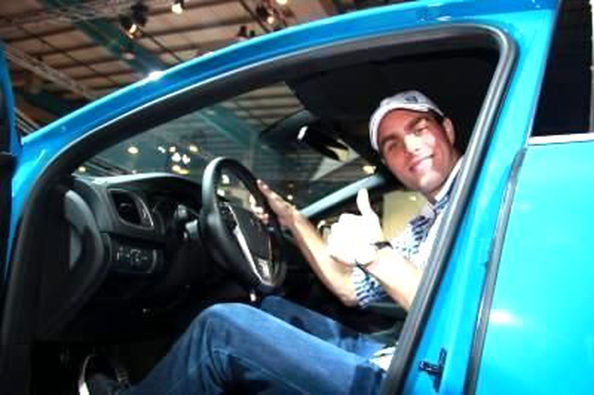 İki İsveçli İstanbul Autoshow 2012\'de…