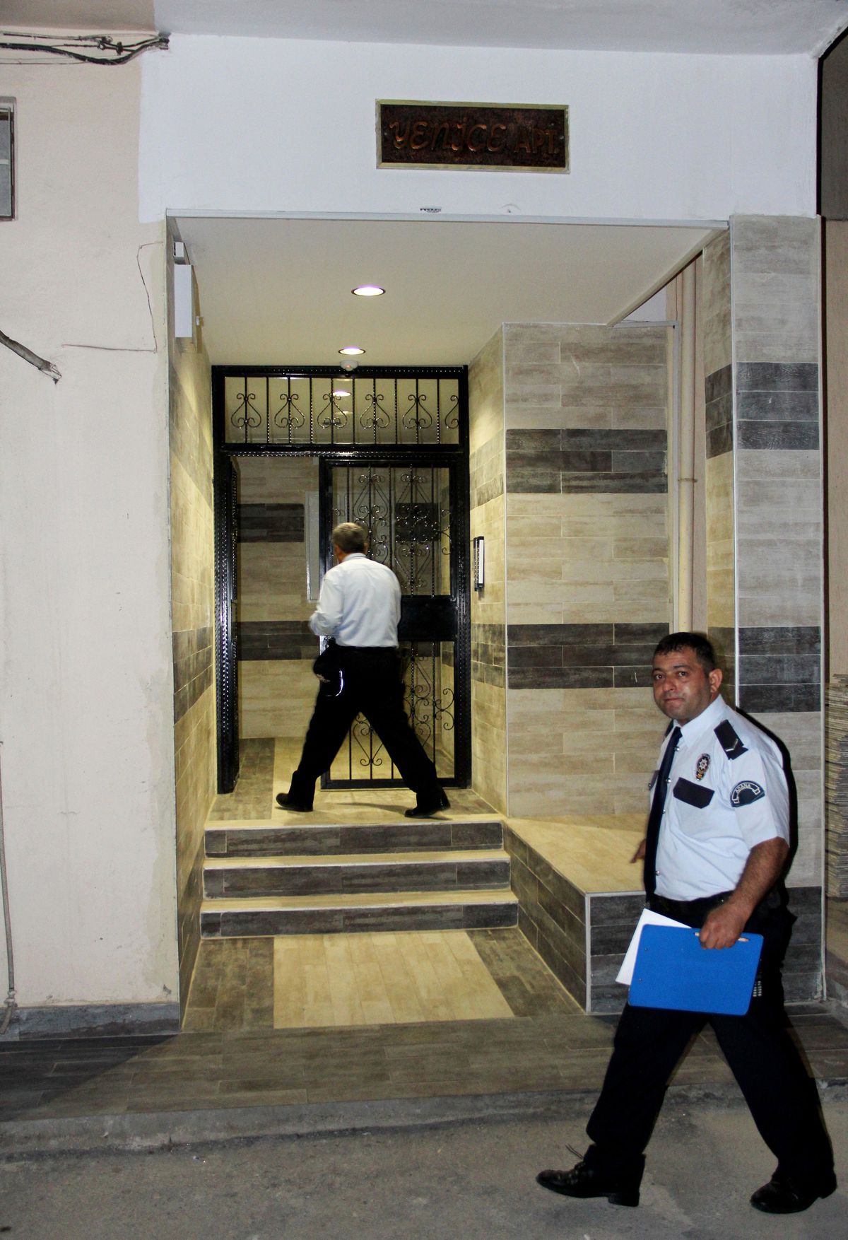 İş Yerinde İntihar Etti
