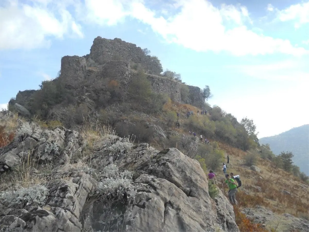 İzmirli Dağcılar Bozdağ\'da Buluştu