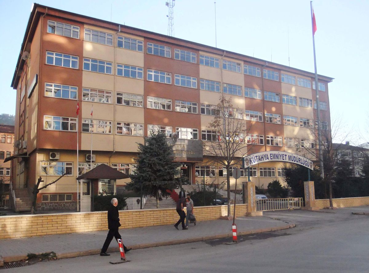 Kütahya Emniyet Müdürlüğü Boşaltılıyor