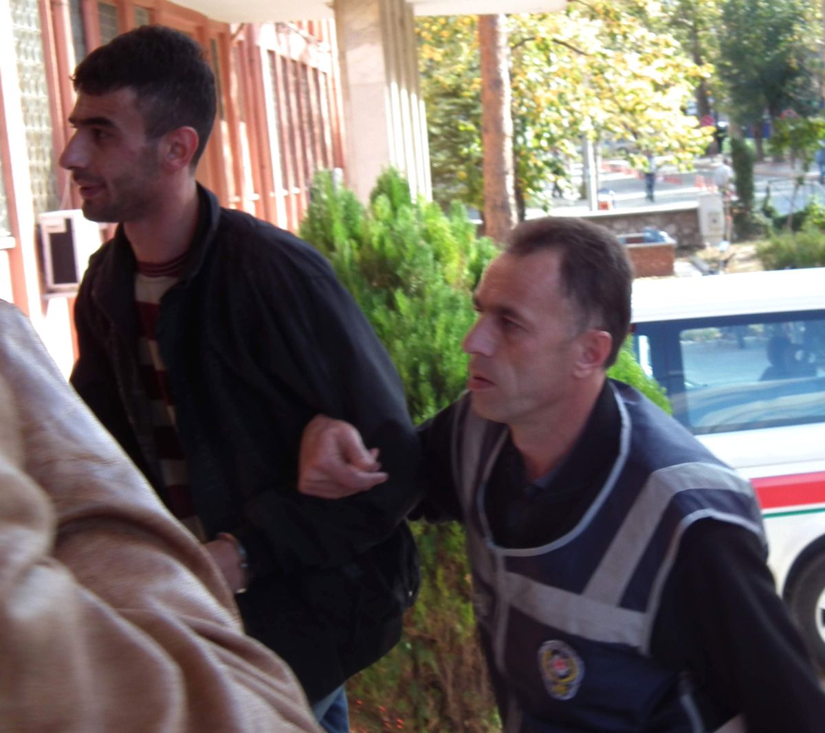 Uyuşturucu Satıcısı Polise Yakalandı