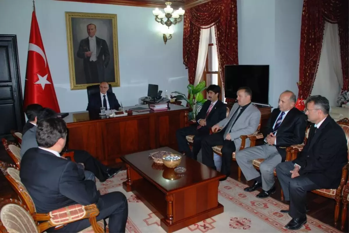 Vali Özçimen\'e Sağlık Teşkilatı\'ndan Ziyaret