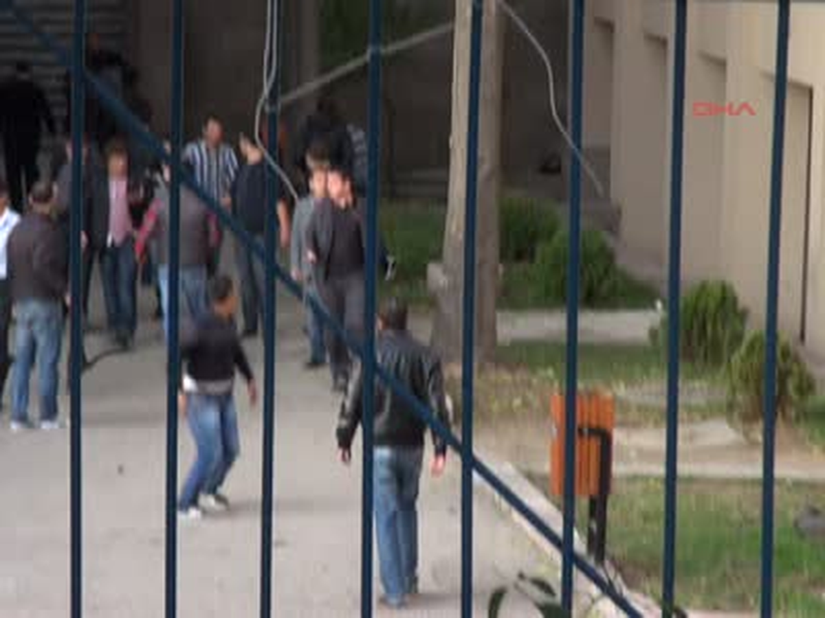 Ankara Dtcf\'de Olaylar: 2 Öğrenci Yaralı