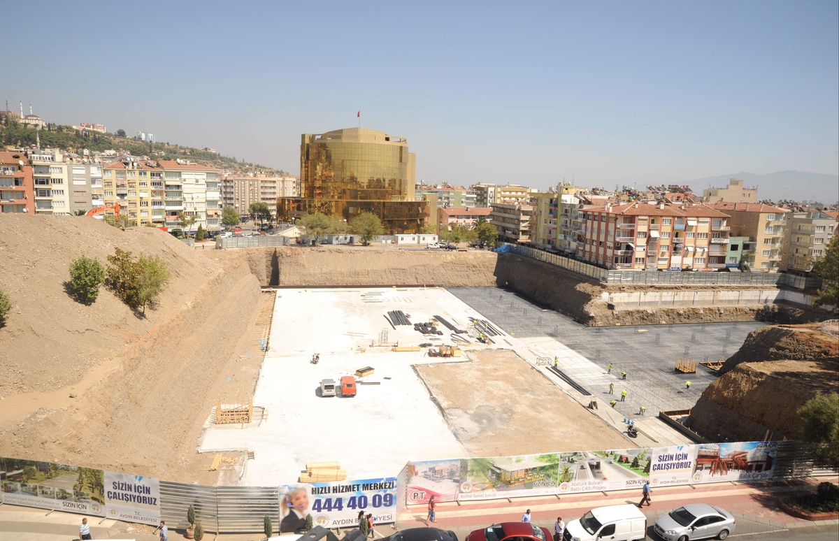 Atatürk Kent Meydanı ve Yeraltı Otoparkı Aydın\'a Değer Katacak