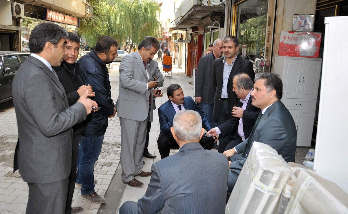 Başkan Çakır, Fuzuli Esnafını Ziyaret Etti