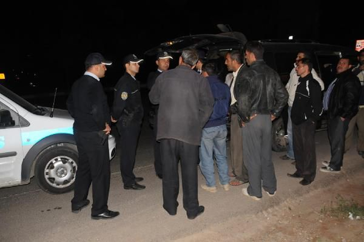 Durdurulan Minibüsten 8 Suriyeli Çıktı