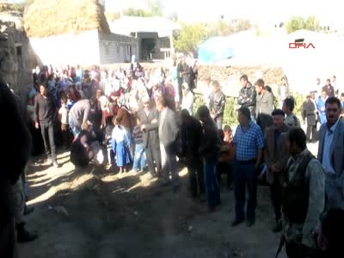 Ailesini Öldürdükten Sonra İntihar Etti