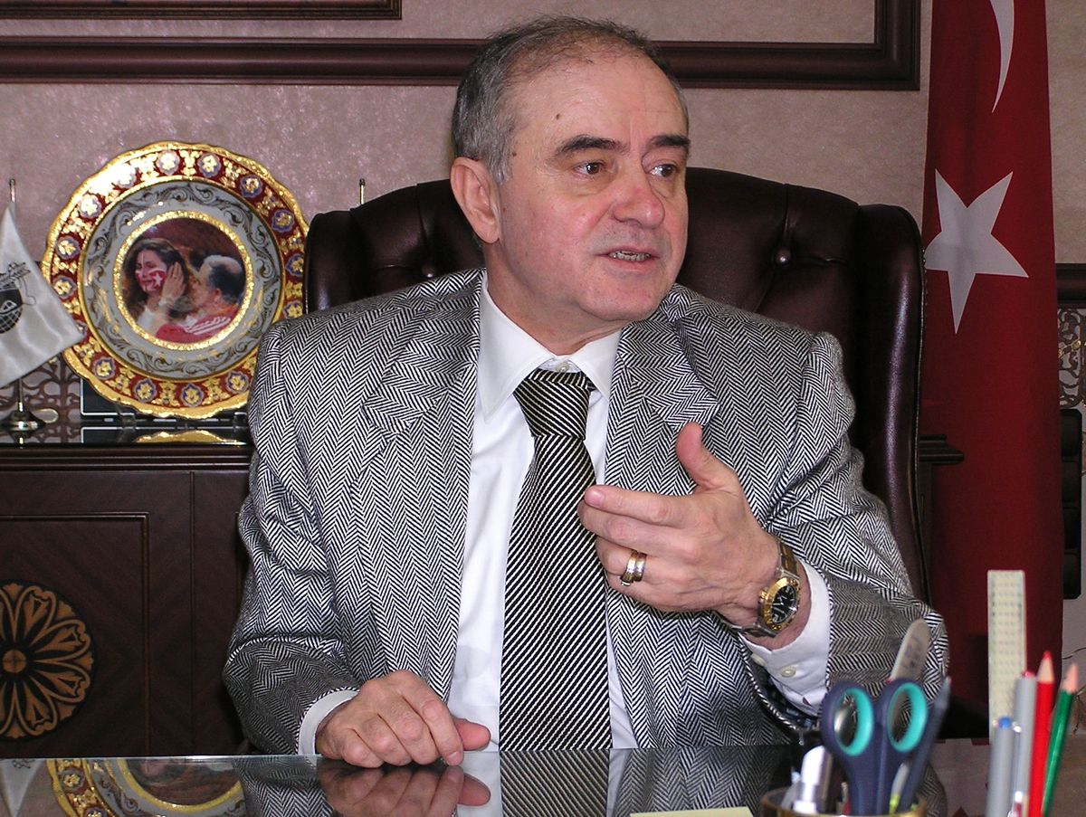 İsmet Güral Tekrar Başkan
