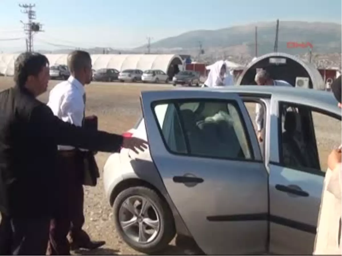 Kahramanmaraş Çadırkentte Düğün Çadırkentte Düğün