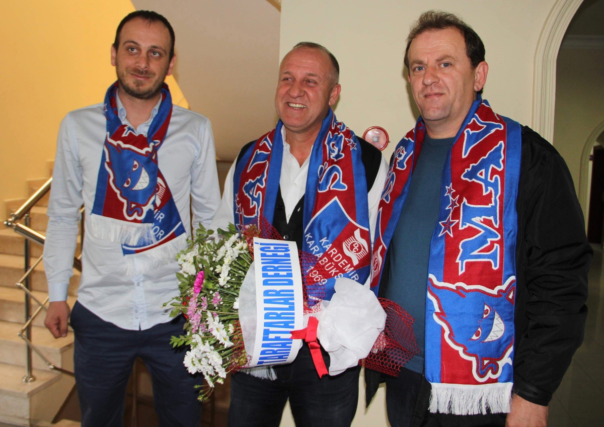 Karabükspor, Mesut Bakkal ile 1 Yıllık Sözleşme İmzaladı