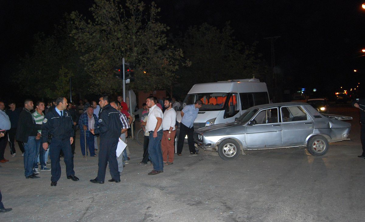 Kozan\'da Trafik Kazası: 4 Yaralı