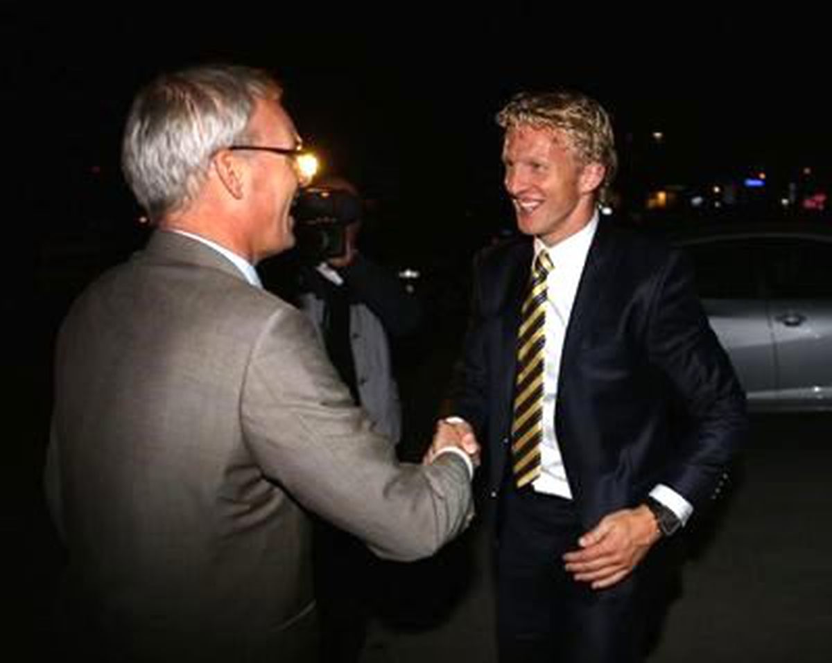 Kuyt, Başbakan Erdoğan\'a Hollanda Forması Hediye Etti