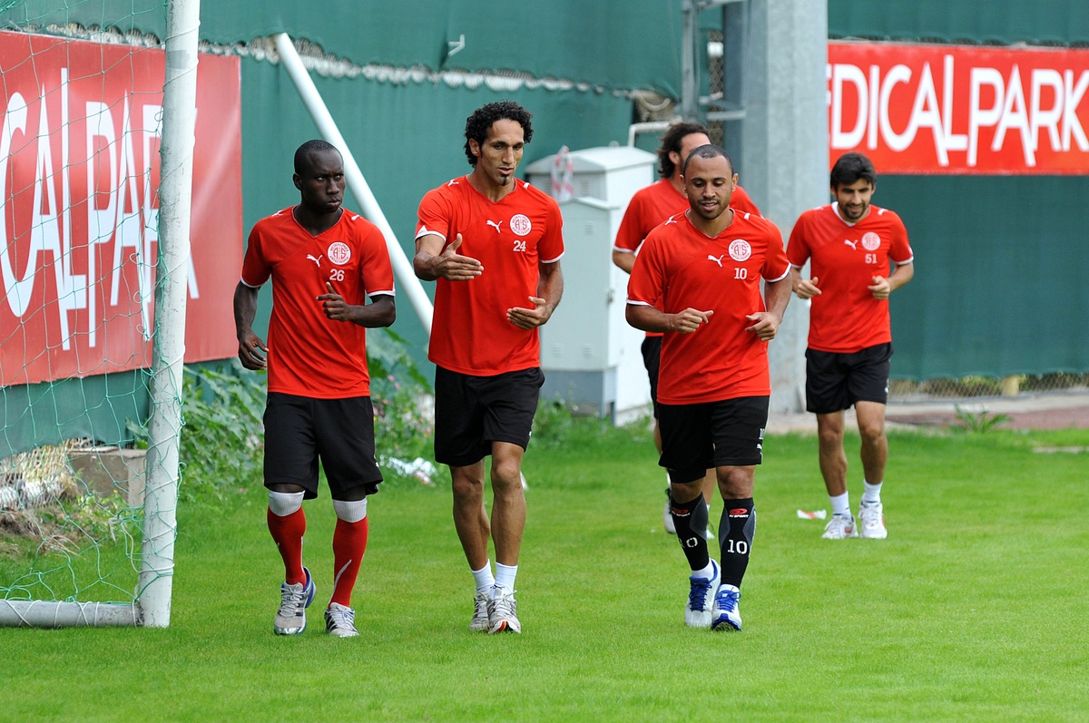 Medical Park Antalyaspor\'da Kasımpaşaspor Hazırlıkları