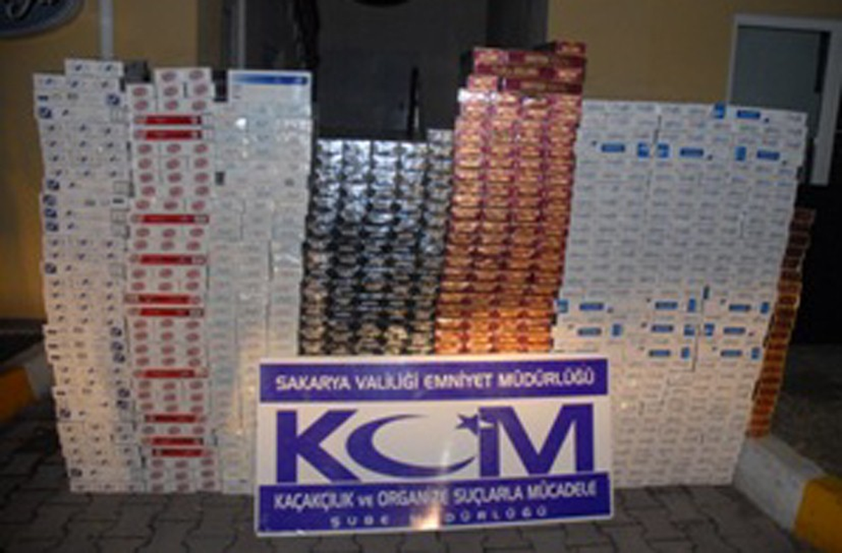 Sakarya\'da 8 Bin Paket Kaçak Sigara Ele Geçirildi