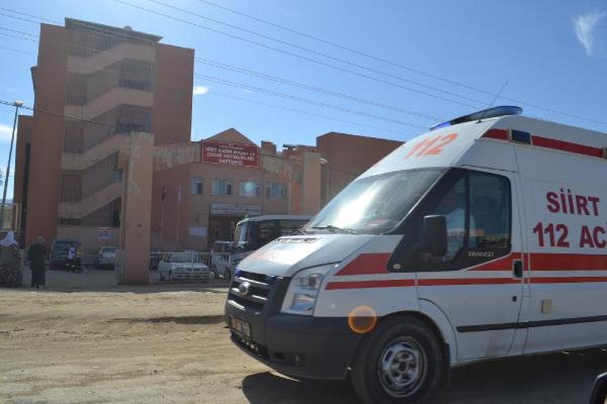 Servis Minibüsü Şarampole Yuvarlandı, 13 Öğrenci Yaralandı
