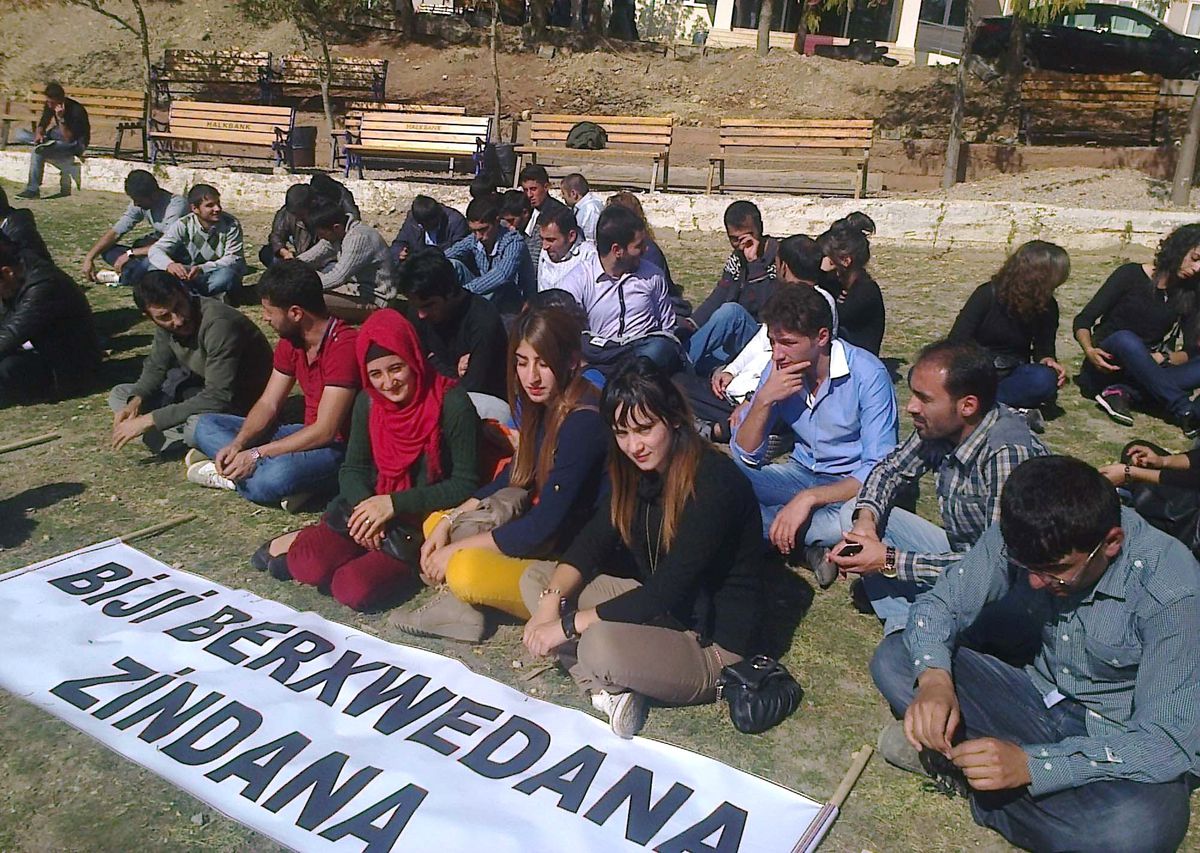 Üniversiteli Öğrencilerden Açlık Grevine Destek