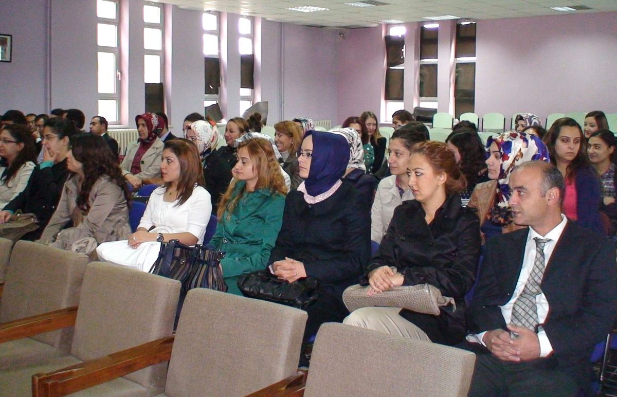 Yerköy\'de 80 Öğretmen Temel Eğitim Kursuna Alındı