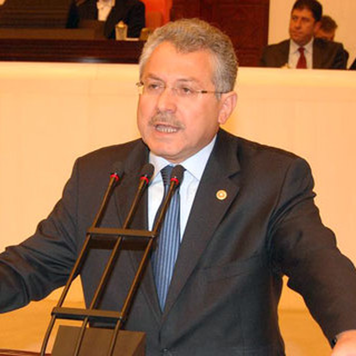 "2013 Bütçesi Dünyadaki Gelişmeler Dikkate Alınarak Hazırlandı"