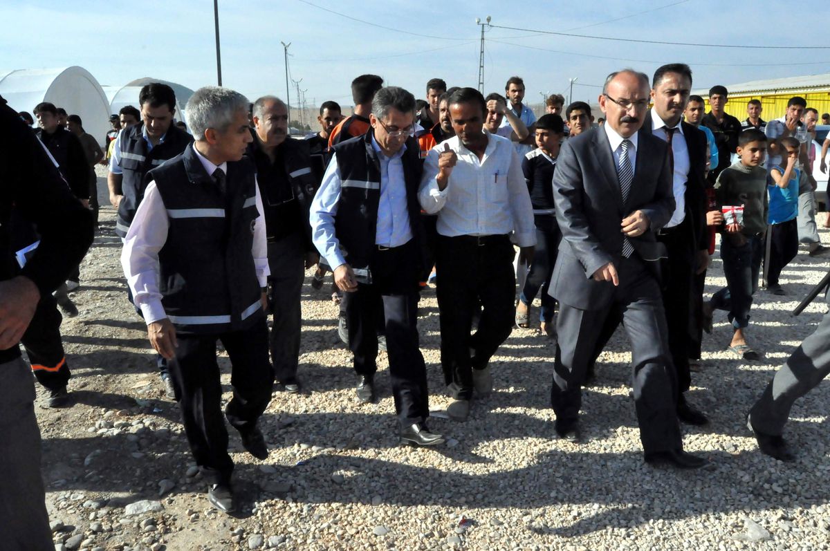 Afad Başkanı Oktay Suriyeli Sığınmacıları Ziyaret Etti