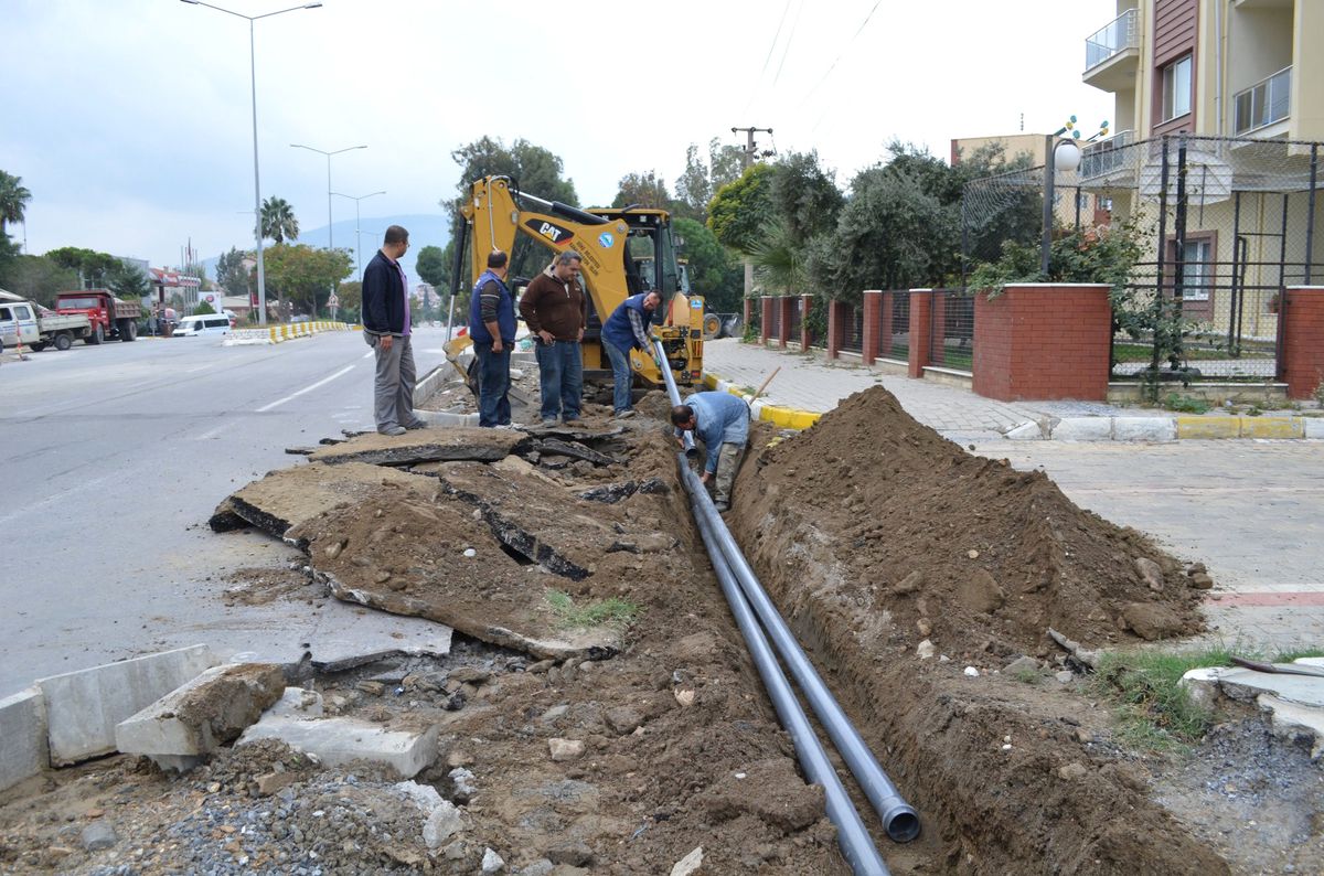 Aydın Caddesi Yenileme Projesi Hız Kazandı