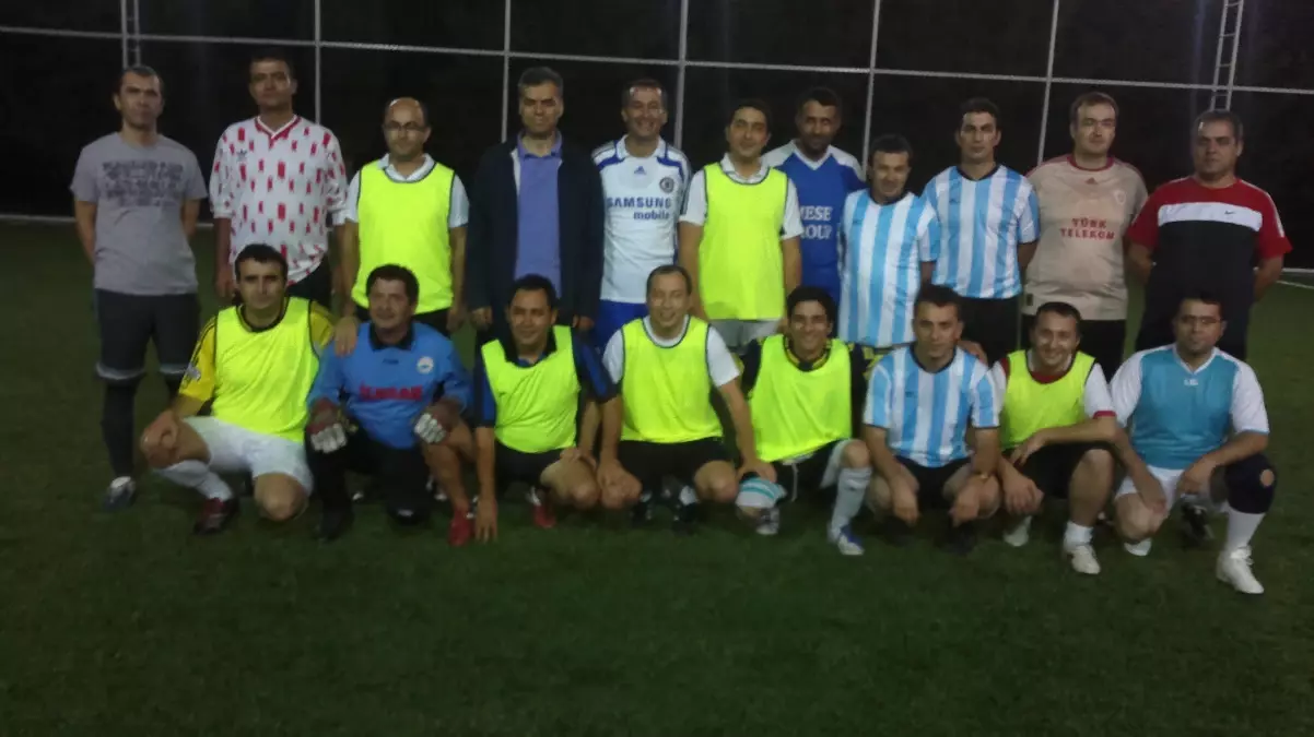 Didim ve Söke Adliyelerinde Görevli Hakim ve Savcılar Futbol Maçında Stres Attı