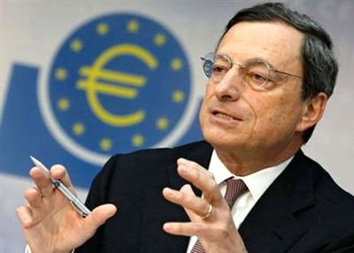 Draghi Pembe Bulutları Dağıttı