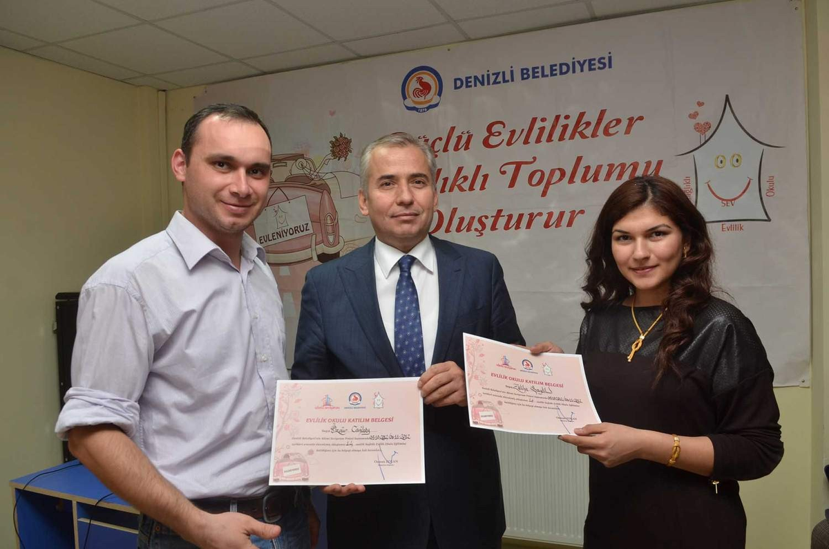 Evlilik Okulu Yeni Mezunlarını Verdi