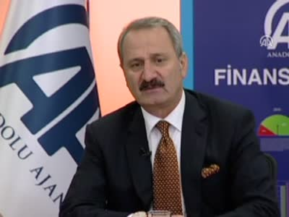 Fitch Kendini Kurtardı