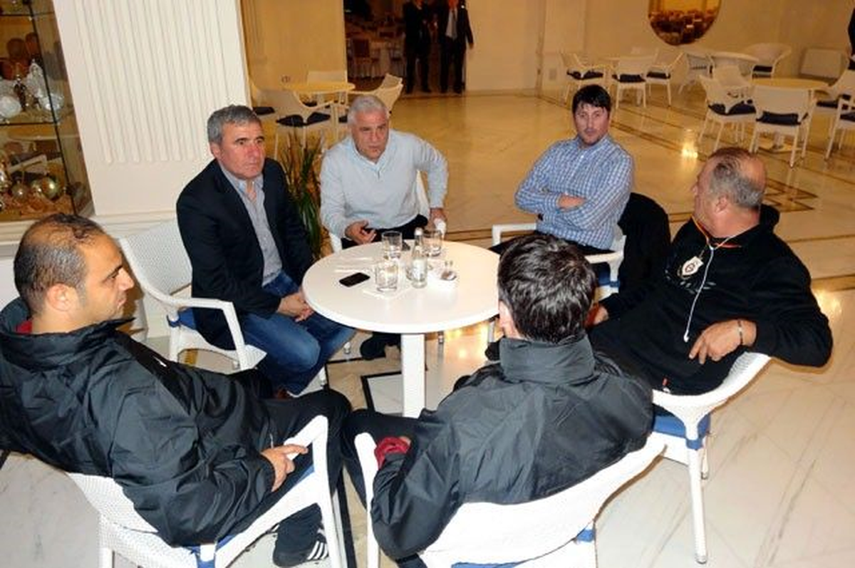 Hagi, Galatasaray Kampını Ziyaret Etti