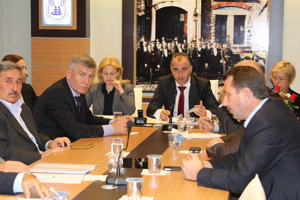 Karamürsel\'de Kasım Ayı Meclis Toplantısı Yapıldı