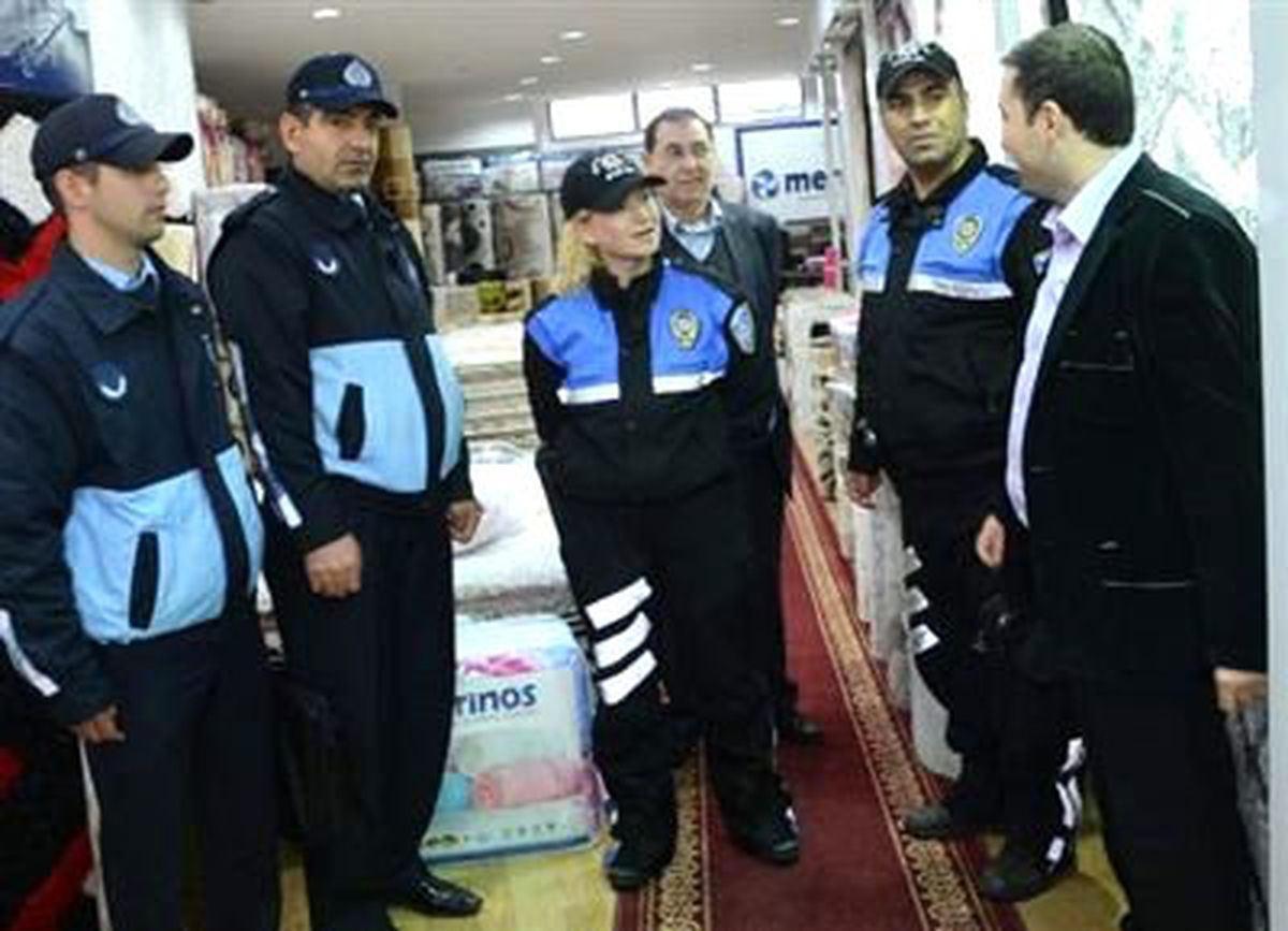 Polisten Esnafa Kamera Uyarısı