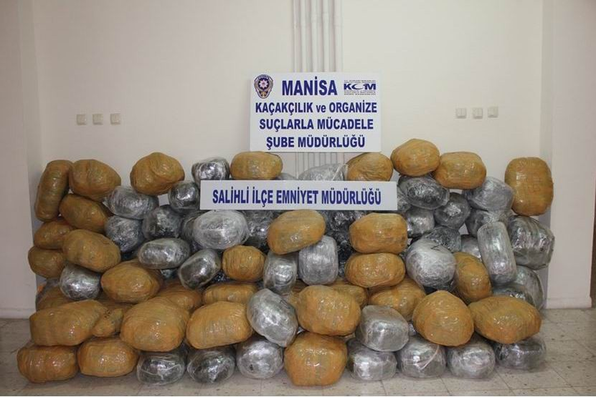 Salihli\'de 415 Kilo Esrar Ele Geçirildi