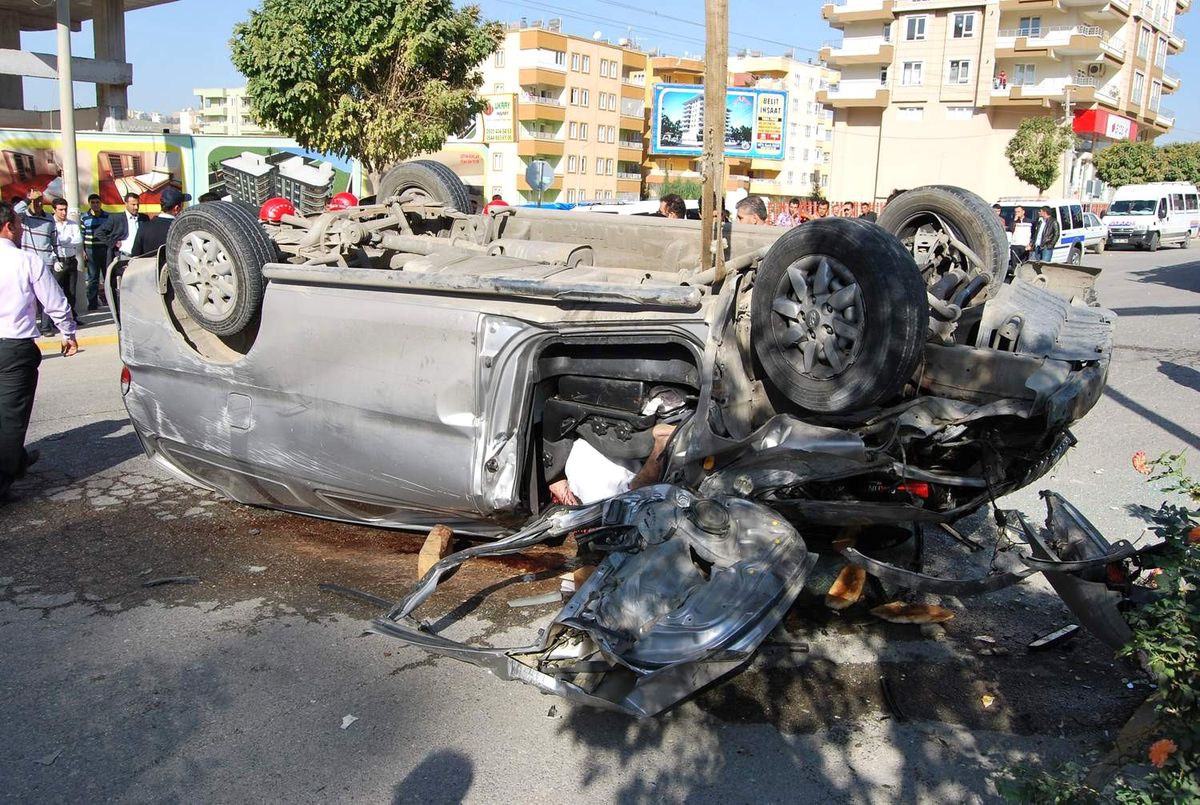 Şanlıurfa\'da Trafik Kazası: 1 Ölü, 1 Yaralı