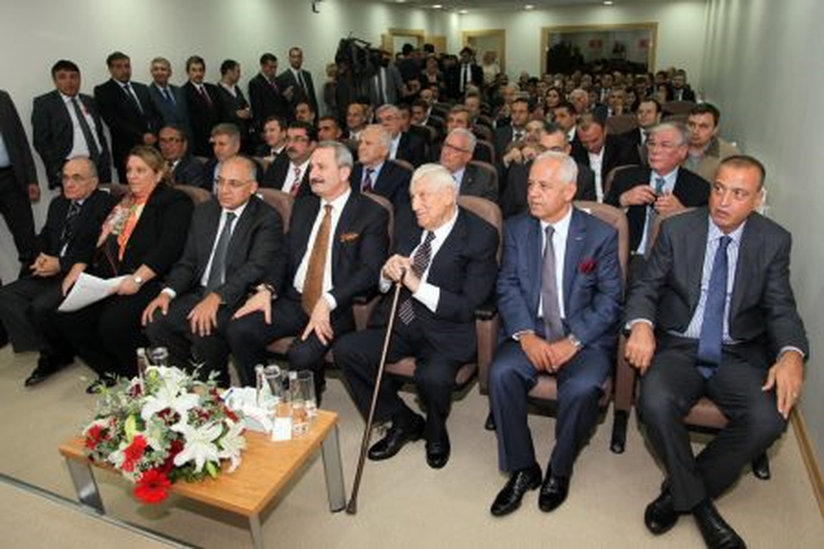 Seramik Federasyonu Ataşehir\'de
